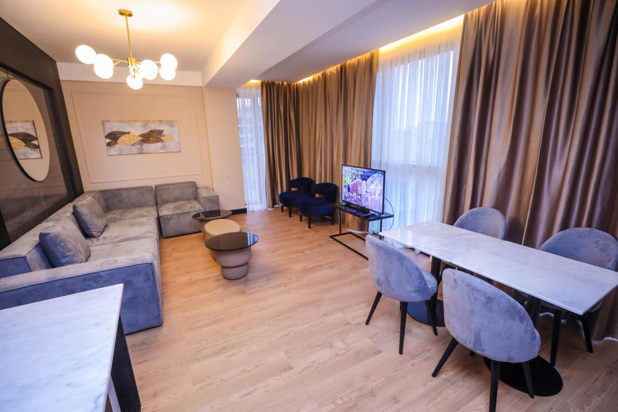 Arium Hotel Baku Exterior photo
