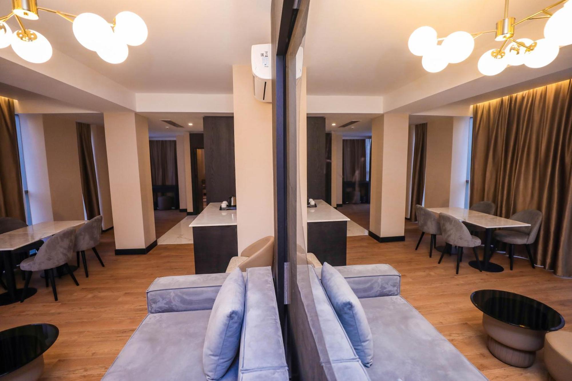 Arium Hotel Baku Exterior photo